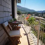 Apartment House Of Artichoke With Amazing Sea View, Dubrovnik Mokosica